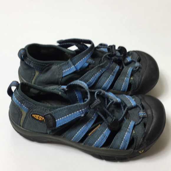 keen waterproof sandals